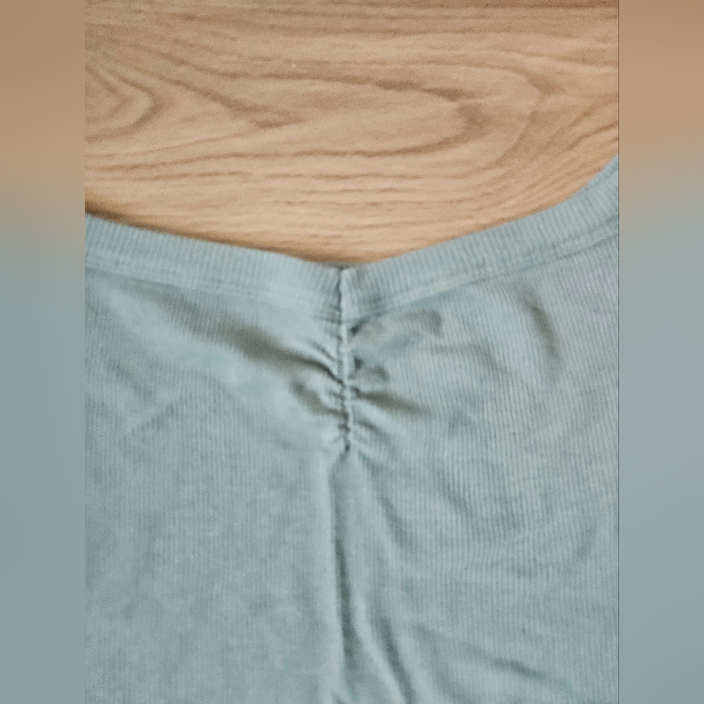 American Eagle Off-Shoulder Ribbed Top - Picture 2 of 4